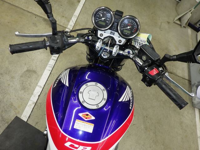 Передняя часть